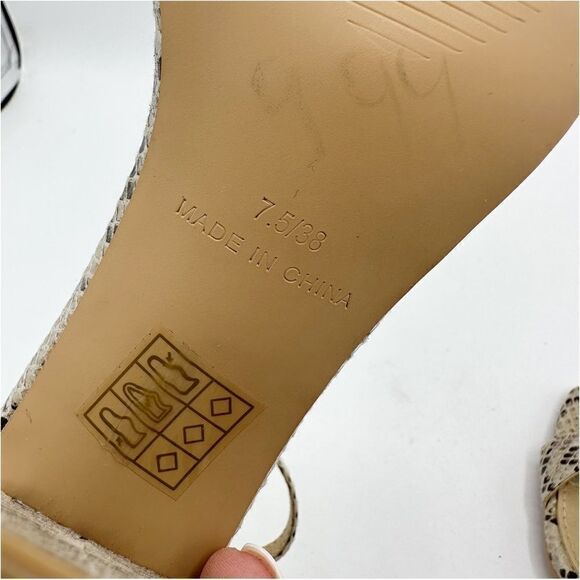 RAID Snake Print Ankle Strap Chunky Heel Sandals Sz 7.5 M - Picture 8 of 12